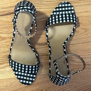 Banana Republic Black and White Checkered Heels